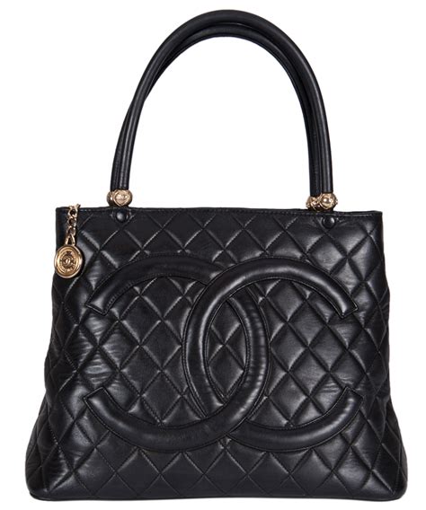 chanel klassieke tas zwart|Chanel Tassen / Tasjes in Zwart .